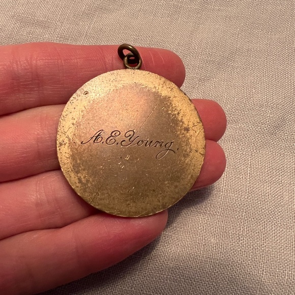 Vintage antique round gold achievement medal pendant shield engraved A. E. Young - Picture 8 of 9
